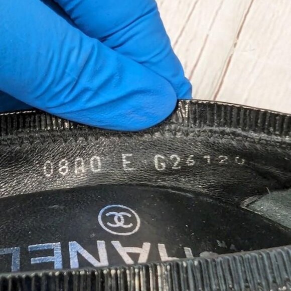 Chanel Scrunch Two Tone Pump sz 36 - Picture 10 of 10